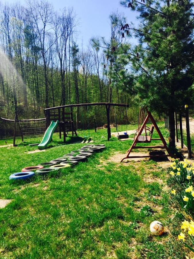 Bed and Breakfast House In The Woods Решица Экстерьер фото